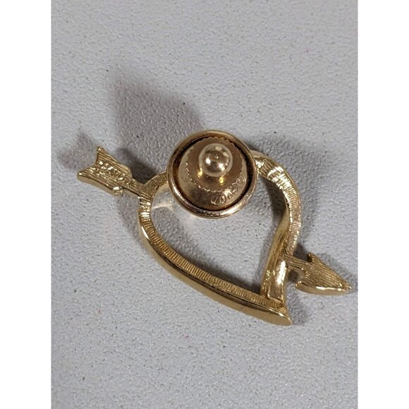 Vintage Avon Gold Tone Open Heart Arrow Pin - Picture 4 of 6